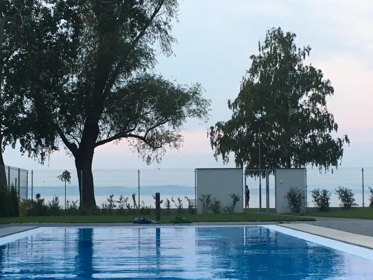 Апартаменти Sol Balaton Шіофок Екстер'єр фото